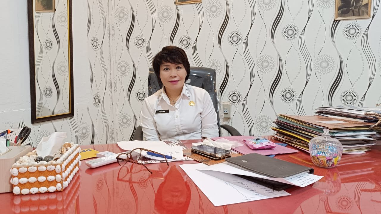 Kepala DP Banggai, Ferlin Monggesang. [Foto : Luwukpost.id]